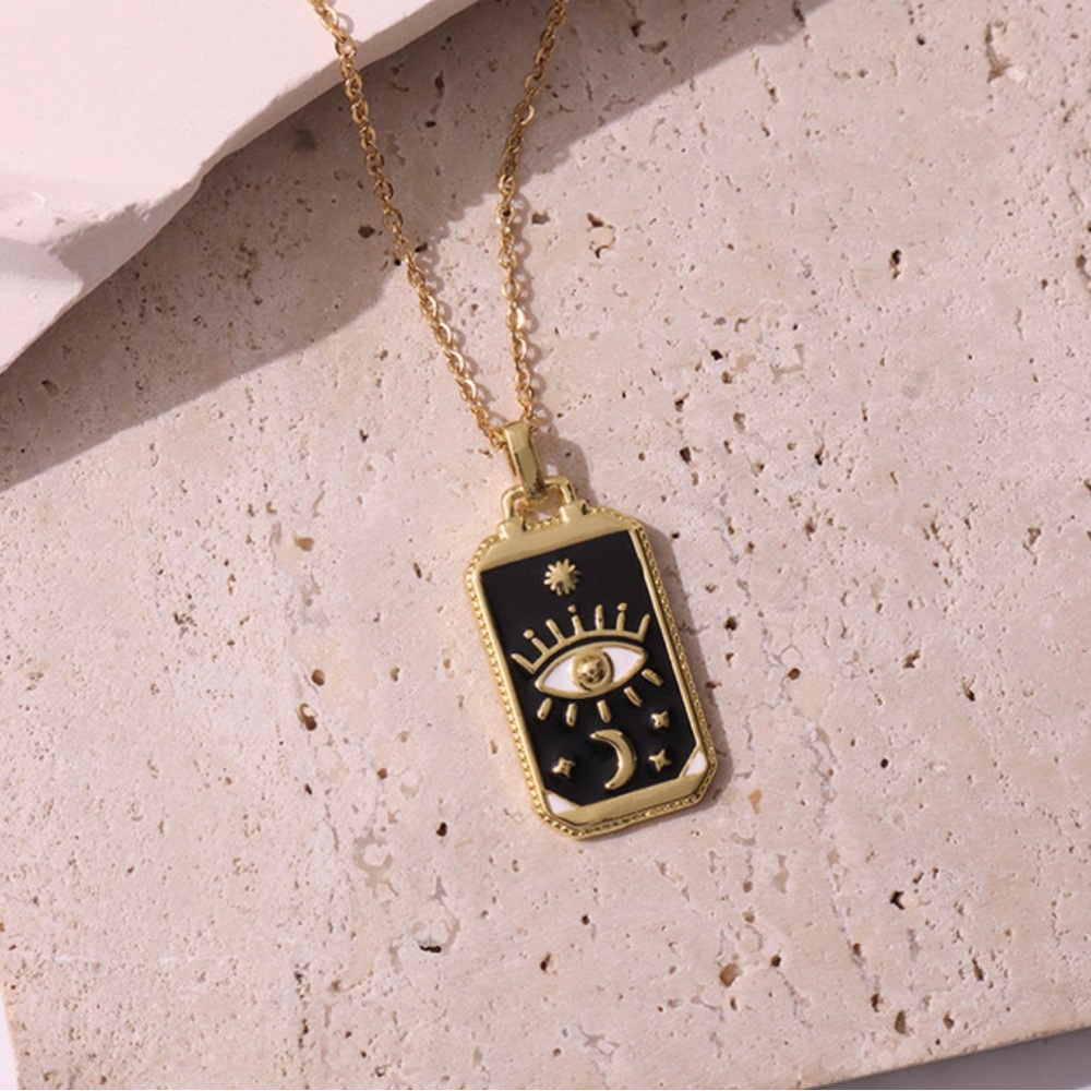 TAROT EYE PENDANT NECKLACE - black